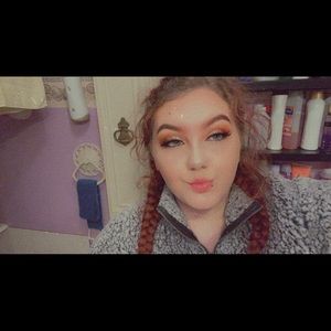 Meet your Posher, Destiny